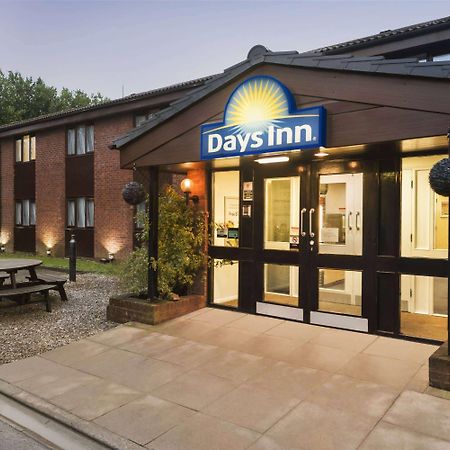 Days Inn Bridgend Cardiff Kültér fotó