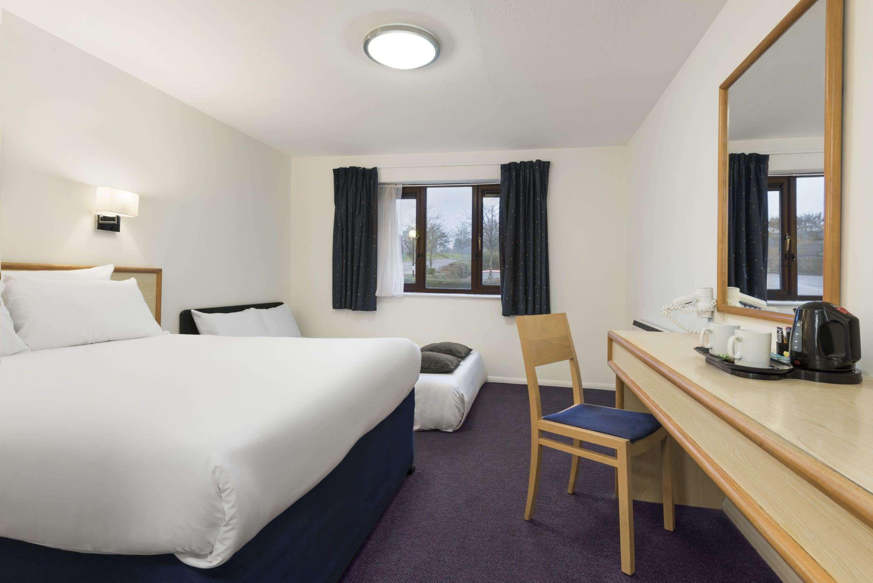 Days Inn Bridgend Cardiff Kültér fotó