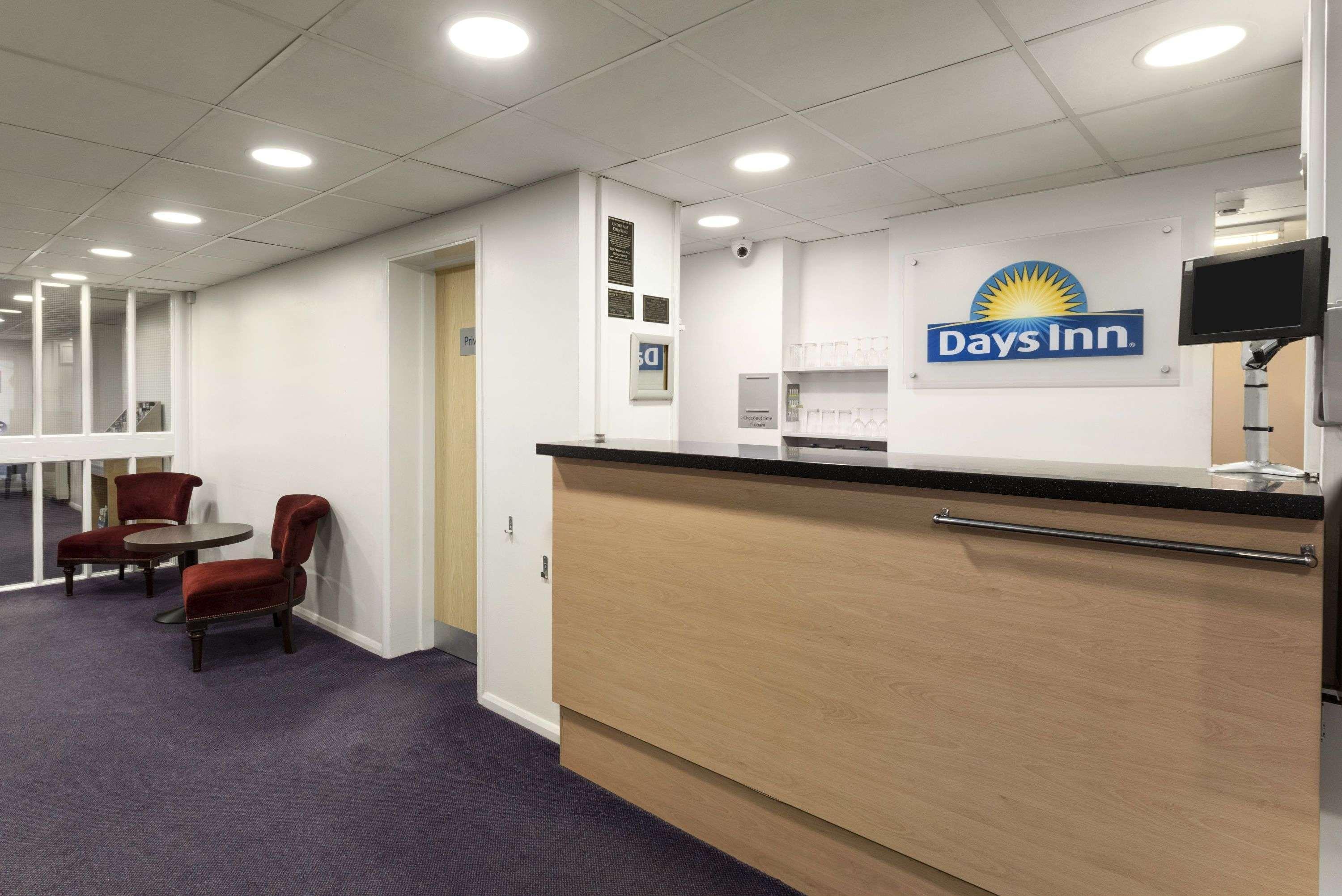 Days Inn Bridgend Cardiff Kültér fotó